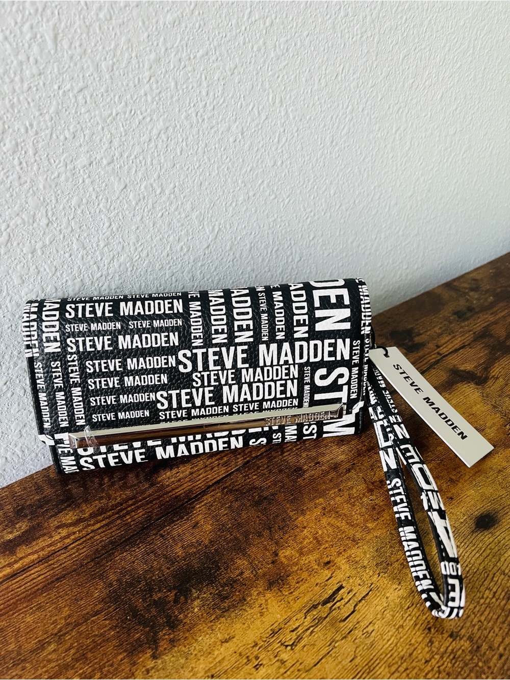 NWT Steve Madden Logo Wristlet Wallet Black White Clutch Y2K Street Style